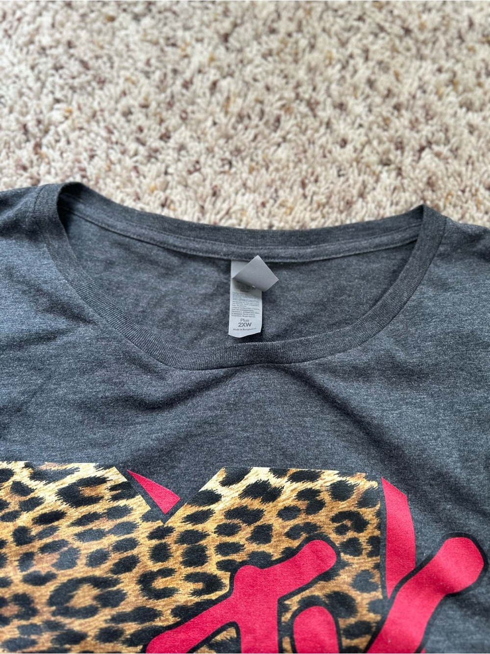 🆕MTV Leopard Logo Short Sleeve Tee - Charcoal - Picture 3 of 4